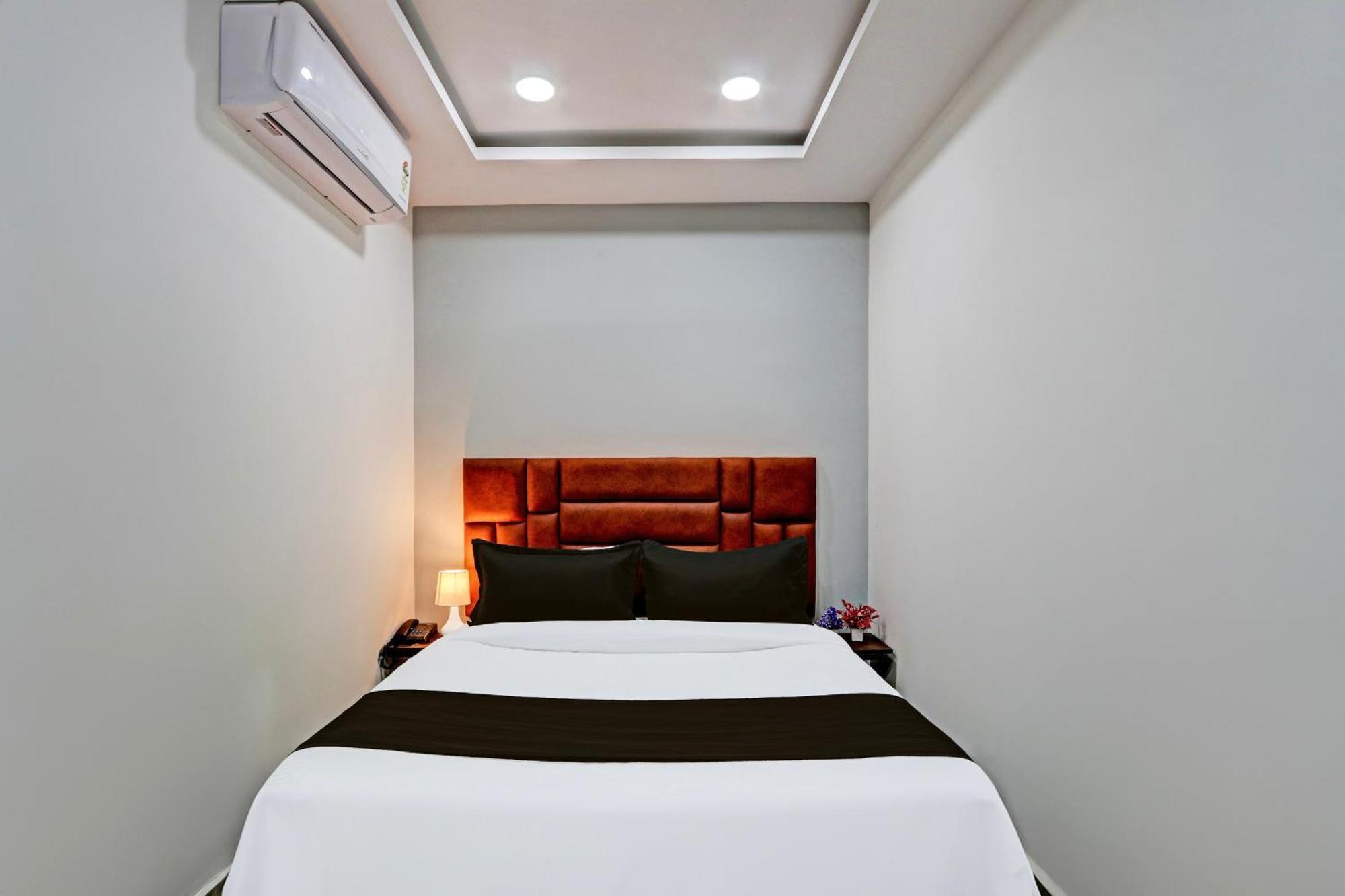 Super Hotel O Lavish Tranquil Hyderabad Esterno foto
