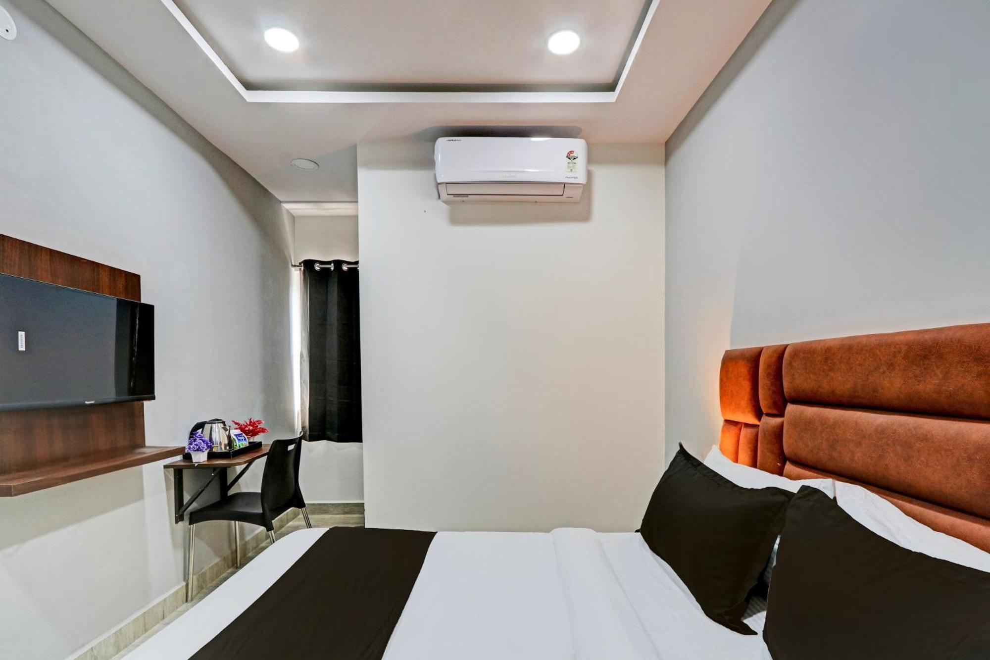 Super Hotel O Lavish Tranquil Hyderabad Esterno foto